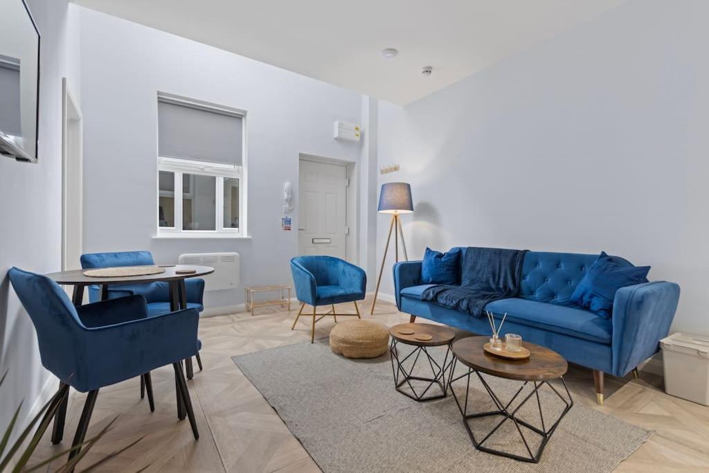 Modern Apartment Off-Road Parking-Twin Room Suite 4 Nottingham Exteriör bild