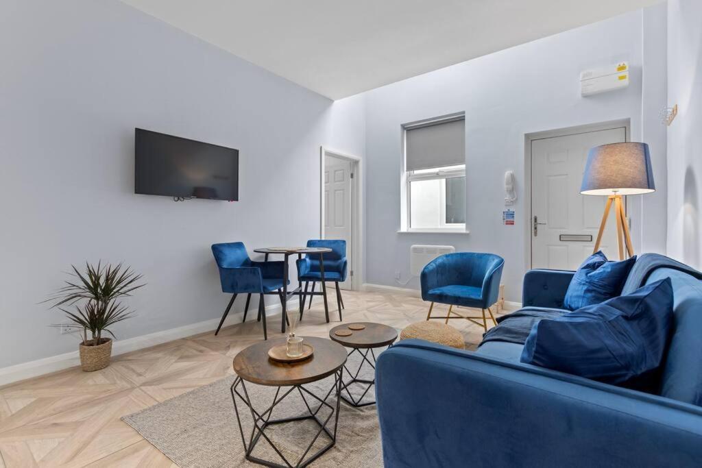 Modern Apartment Off-Road Parking-Twin Room Suite 4 Nottingham Exteriör bild